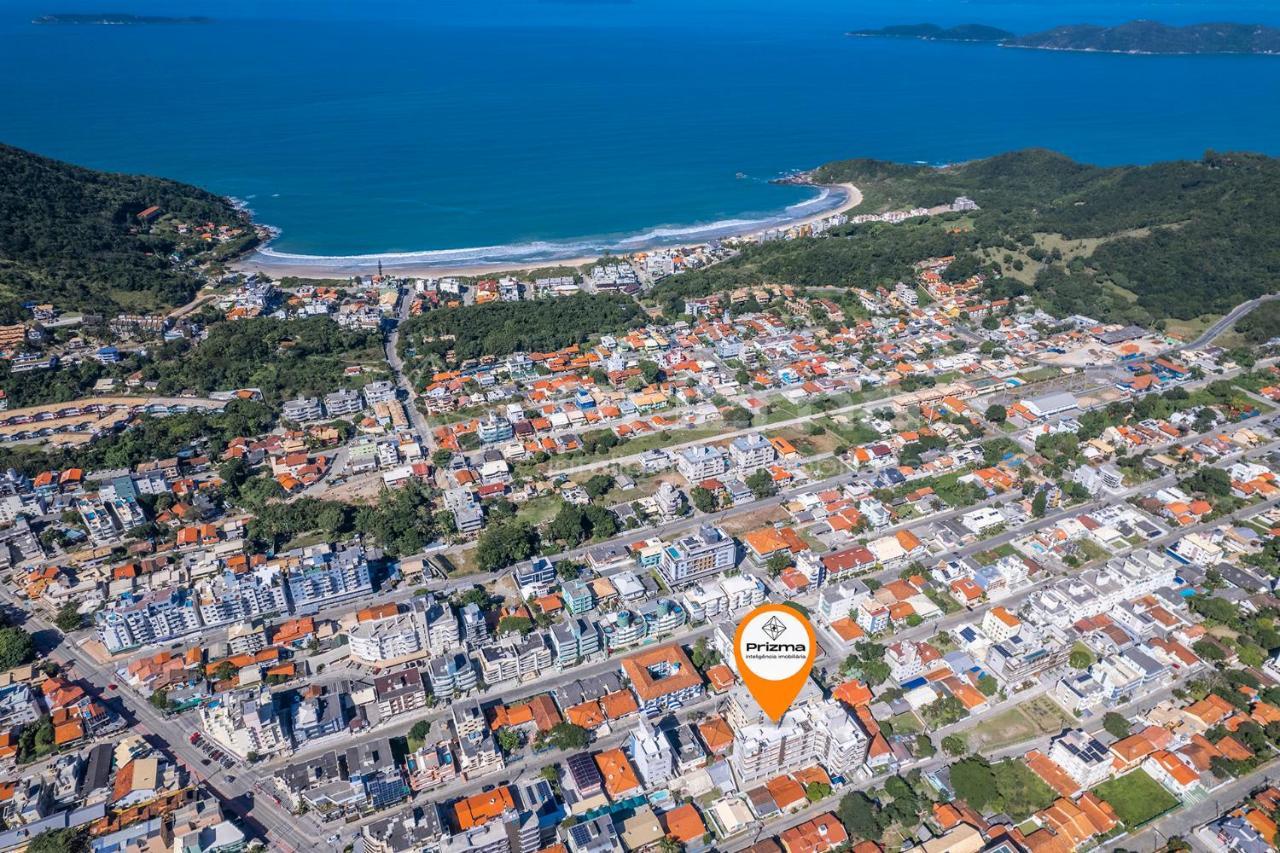 Mario Guilherme - Apto - 303 - Lindo Apartamento Condominio De Alto Padrao Com Piscina E Academia. Бомбиньяс Экстерьер фото