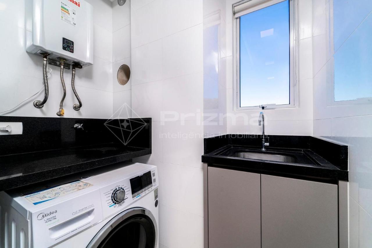 Mario Guilherme - Apto - 303 - Lindo Apartamento Condominio De Alto Padrao Com Piscina E Academia. Бомбиньяс Экстерьер фото